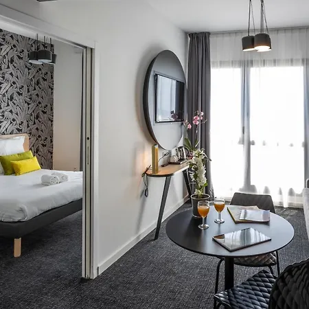 Nemea Arenas Aeroport شقة فندقية نيس