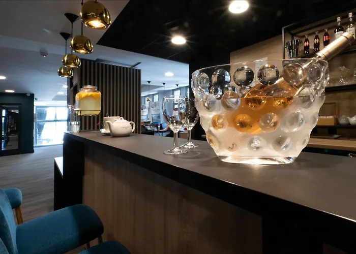 Nemea Arenas Aeroport 公寓式酒店 4*