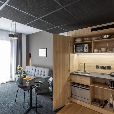 Apartmanhotel Nemea Arenas Aeroport