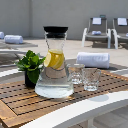 Nemea Arenas Aeroport Apartmanhotel 4*