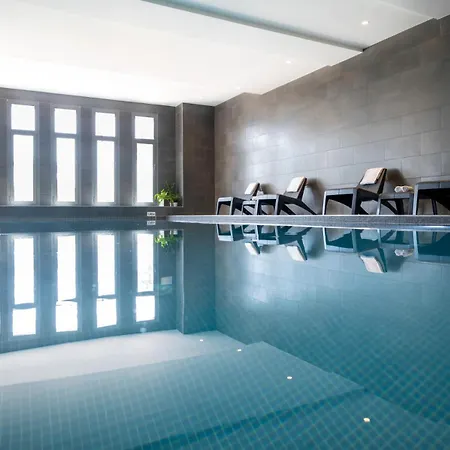 Nemea Arenas Aeroport