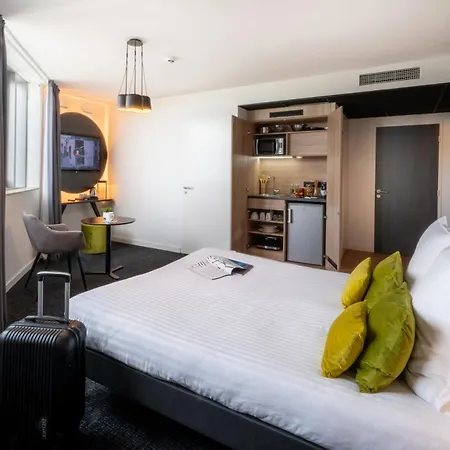 Nemea Arenas Aéroport