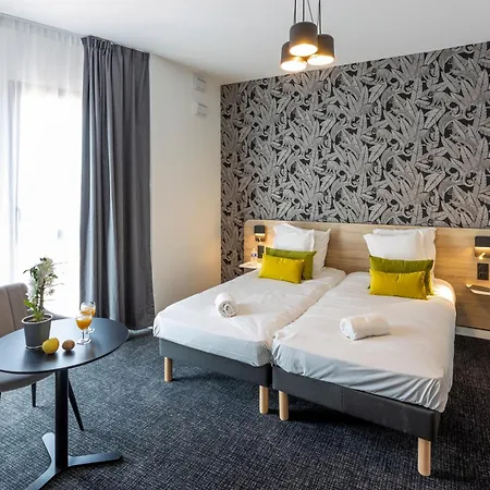 Nemea Arenas Aeroport Apartmanhotel