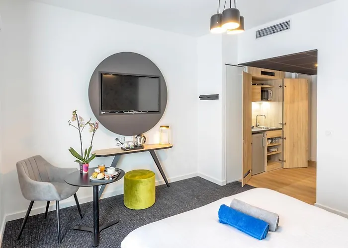 Aparthotel Nemea Arenas Aeroport