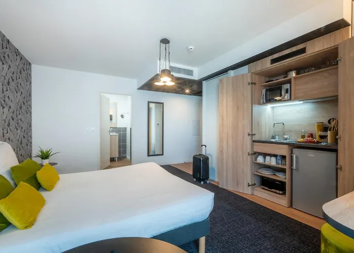 Nemea Arenas Aeroport Nice