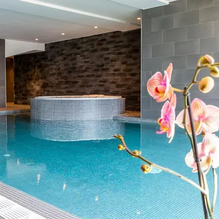 Lejlighedshotel Nemea Arenas Aeroport